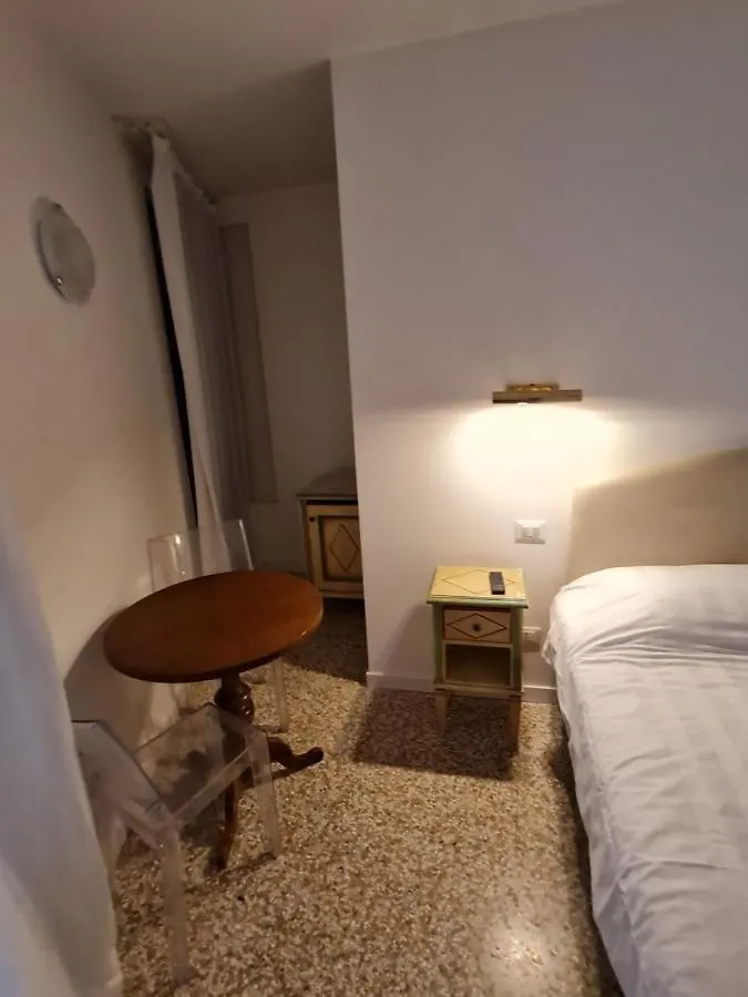 San Marco Luxury Rooms Venice 0*,